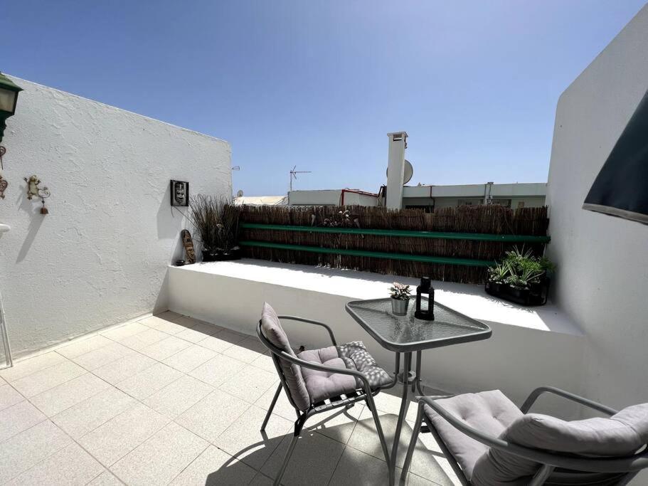 Casa Perdy, Beautiful 1 Bedroom Apartment With Communal Pool Tías Exterior foto