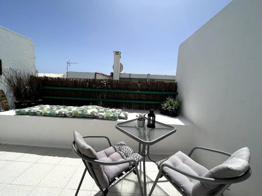 Casa Perdy, Beautiful 1 Bedroom Apartment With Communal Pool Tías Exterior foto