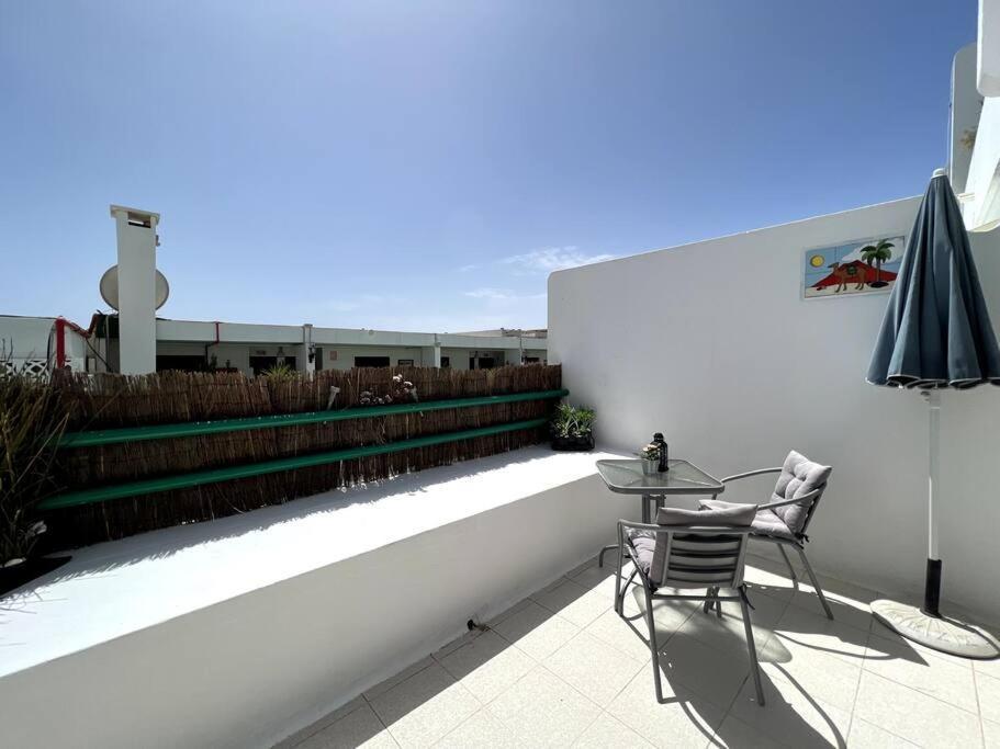 Casa Perdy, Beautiful 1 Bedroom Apartment With Communal Pool Tías Exterior foto